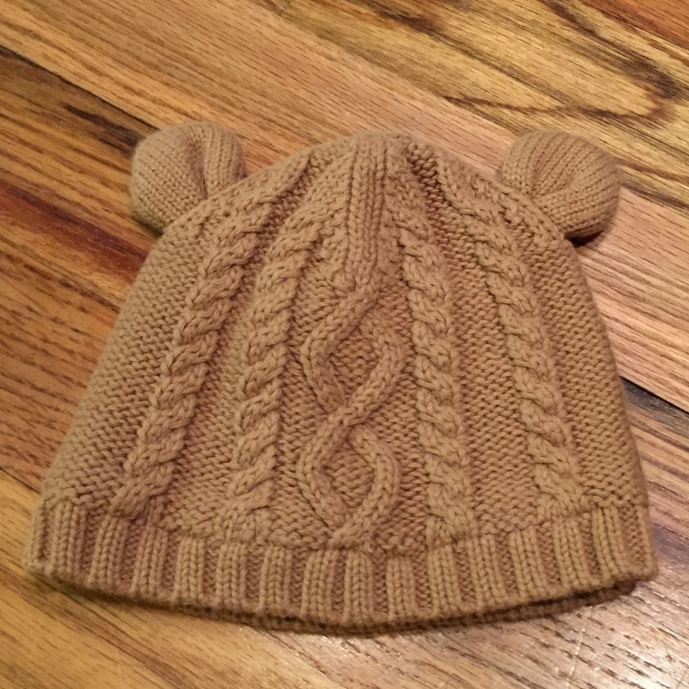 Cable Knit Baby Gap Bear Hat 🐻 6-12 Months